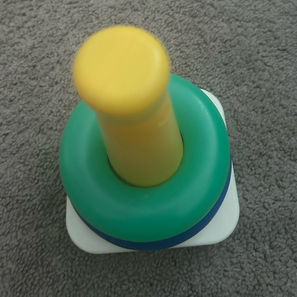 Fisher-Price Rainbow Stacking Rings - Picture 3 of 6